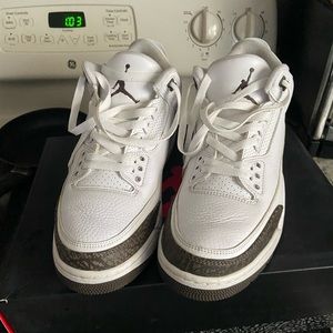 Jordan 3’s cocoa brown size 10